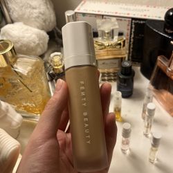 fenty beauty soft lit foundation