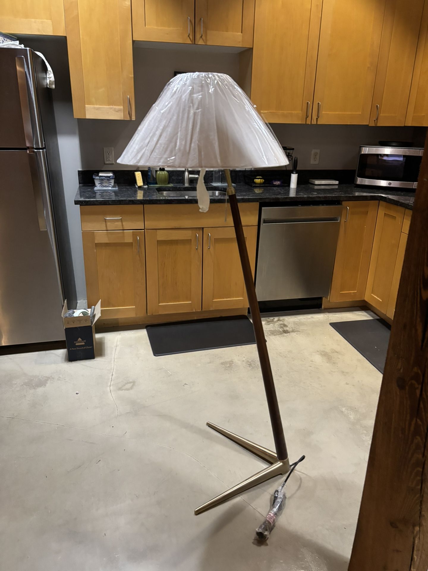 Edric Floor Lamp