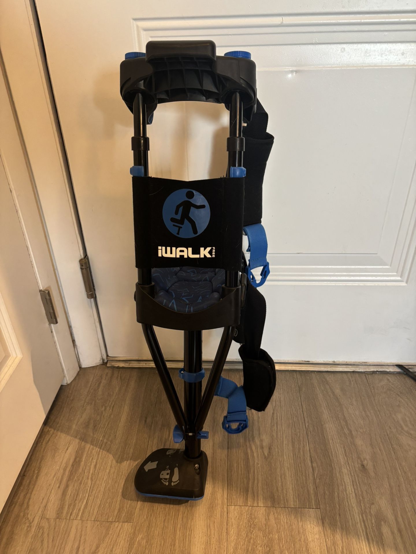 iWalk Knee Crutch