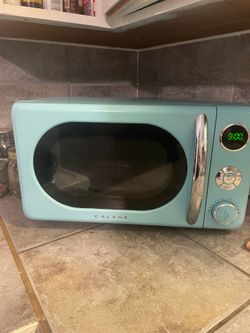 Galanz Retro 0.9 cu ft Countertop Microwave — Teal, Great Condition
