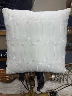 EMBROIDERED THROW PILLOW