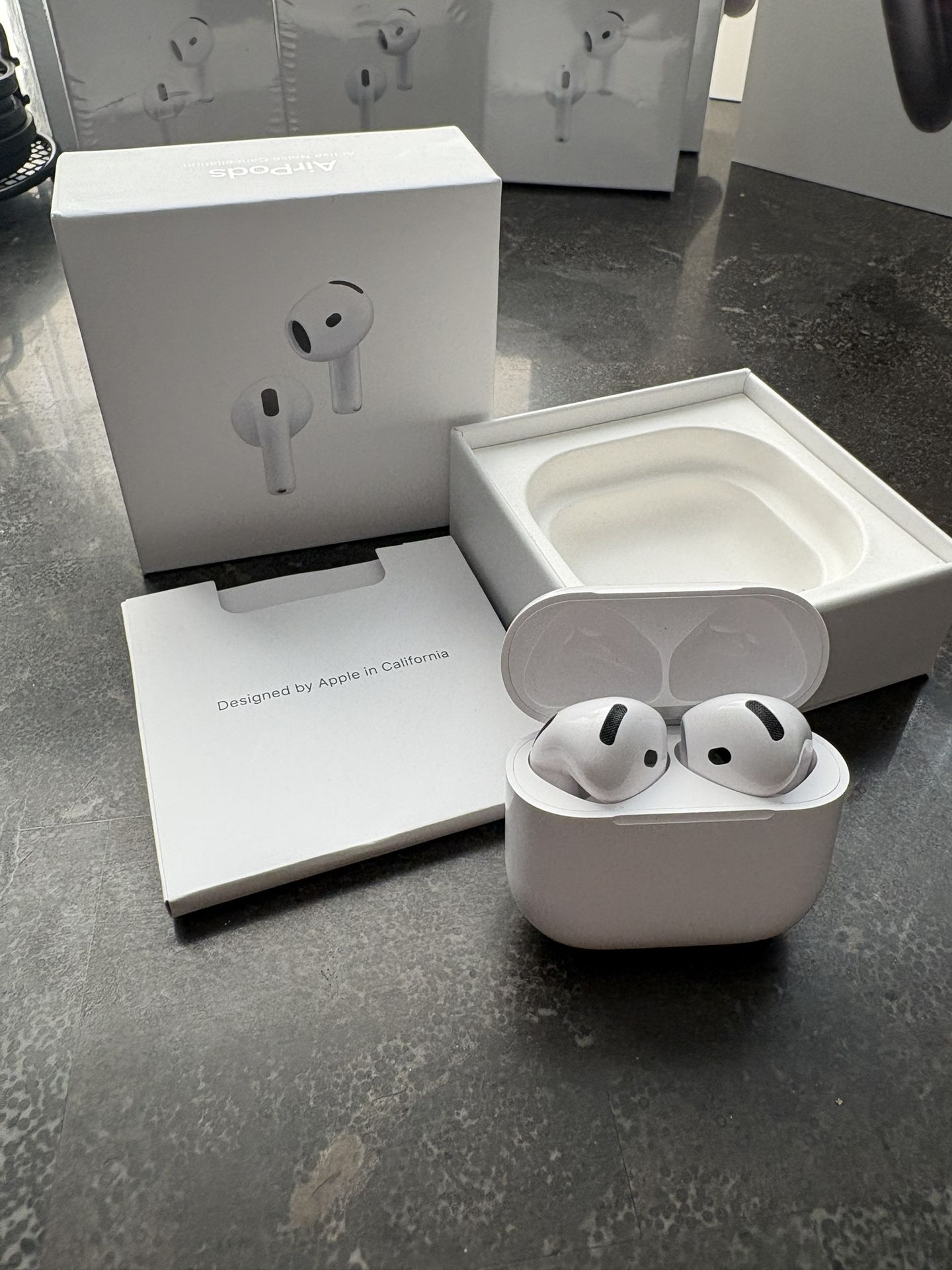 AirPods (Generation 4)