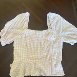 Woman's Trendy Pink Plaid Top 