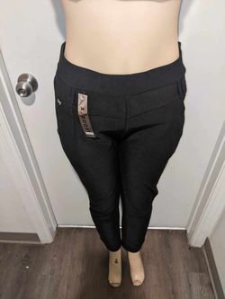 New women's leggings size 2X/3X they are warm