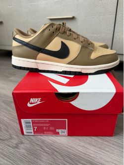Nike Dunk Low Women’s Size 7 – New/Never Worn – Original Box