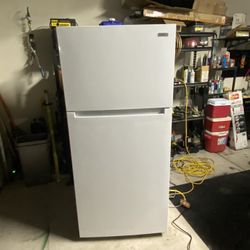 Vissani 18.3 Cu. Ft. Refrigerator NEW 