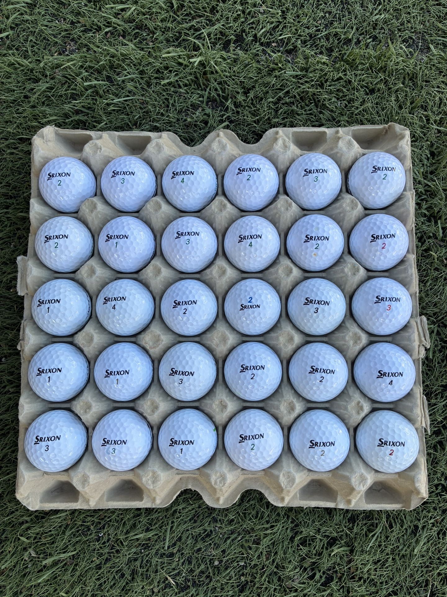 30 Golf ⛳️ Balls SRIXON