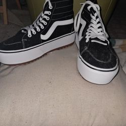 Vans "Off The Wall" Women's Size 8.5