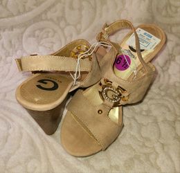 New Women Guess Heels Sz 6 1/2