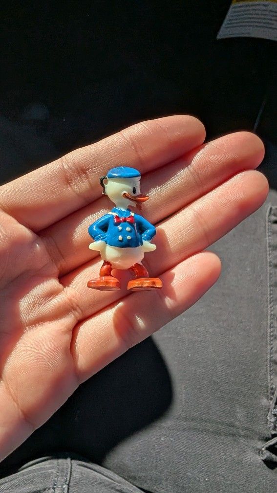 LOUIS MARX DISNEYKINS 1960s vintage walt disney tinykins miniature plastic figure toy collectible Donald Duck