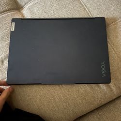 Laptop 