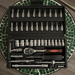 Socket Set