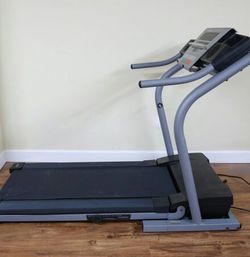 Very Nice Nordictrack C2200 Treadmill for Sale in Renton WA OfferUp