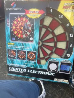 LIGHTED ELECTRONIC DARTBOARD