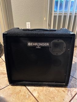Behringer ULTRATONE K1800FX 180-Watt 4-Channel Keyboard Amplifier