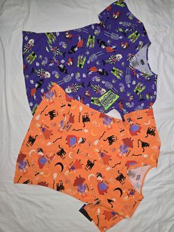 2pk Womans Scrubs Beetle Juice & Hocus Pocus (S)