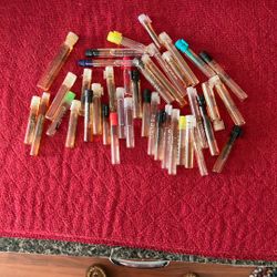 40 Sample Perfumes. 