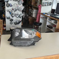 2014 To 2016 Toyota Tundra Headlight Driver Side Assembly #620A FA201