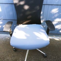 Never used chair