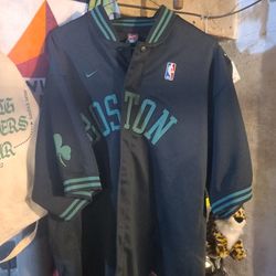 Celtics WARMUP SIZE XL
