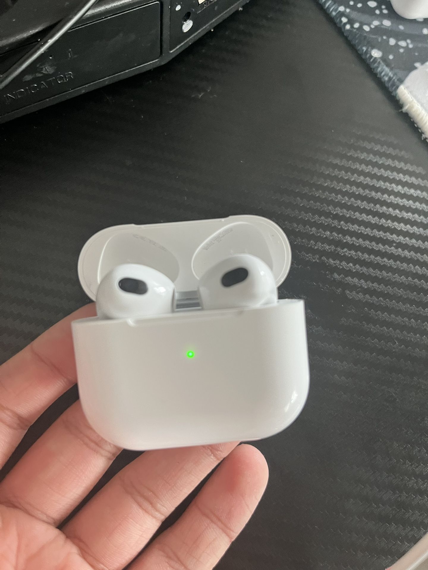 Brand new AirPods i have never used them