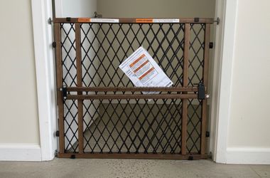 Evenflo Position & Lock Adjustable Wood Baby Gate from the Farmhouse Collection, New