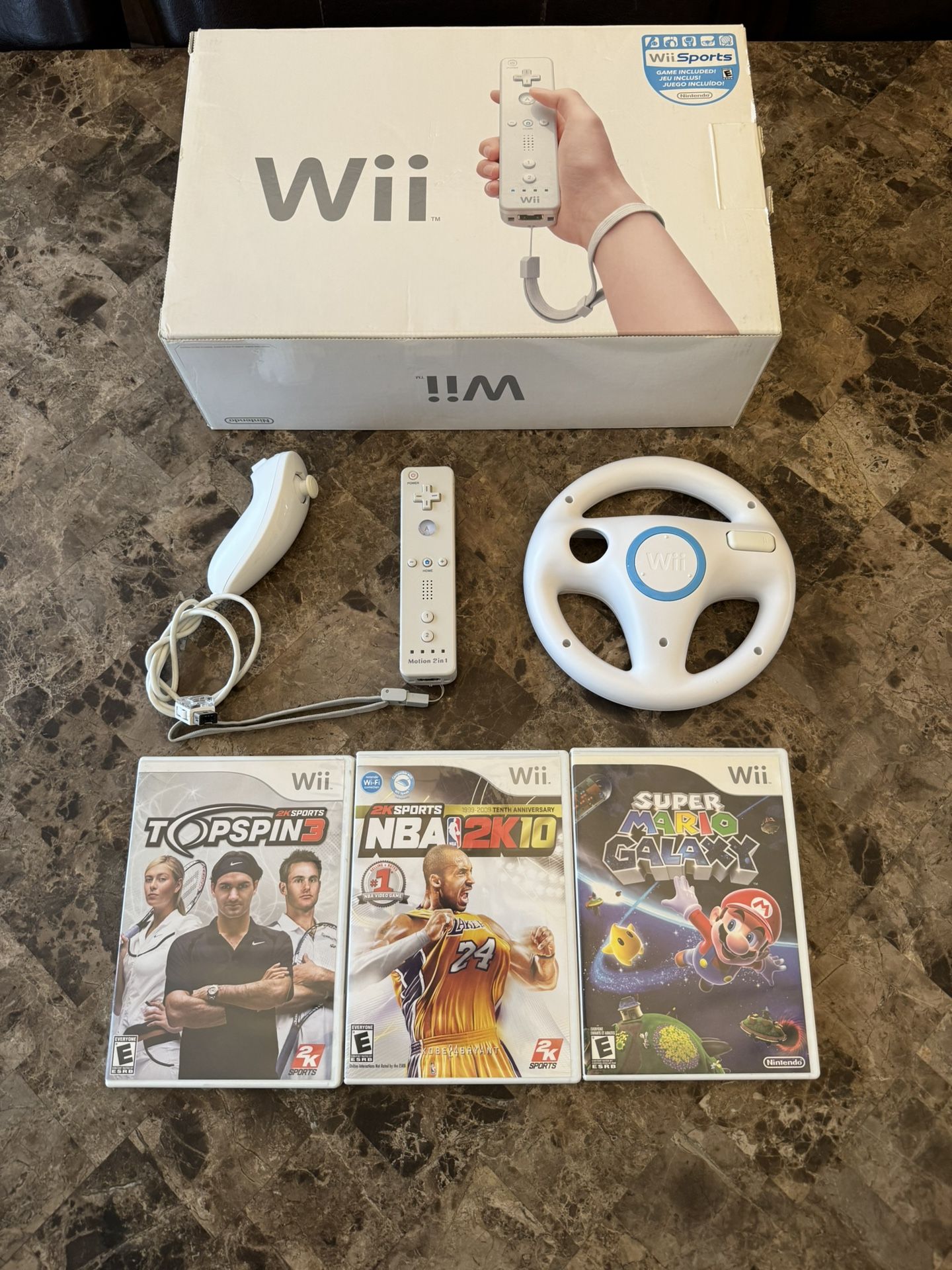 Nintendo Wii bundle With Wii Sports + Super Mario Galaxy + 2 Controllers , 2 Nunchucks
