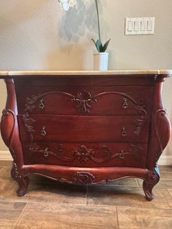 Tavertine topped 3 drawer Bombay chest