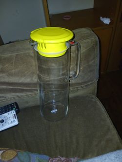 Exellent Condition Bodum Glass Pitcher 