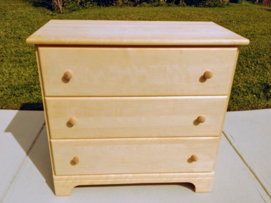 Real Wood Three 3 Drawer Dresser / Chest of Drawers

