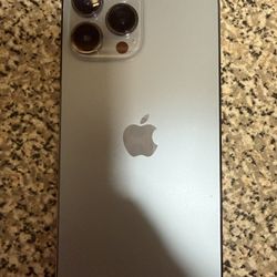 iPhone 13 Pro Max 1TB (Sierra Blue) UNLOCKED