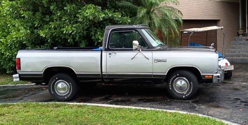 1987 Dodge D150