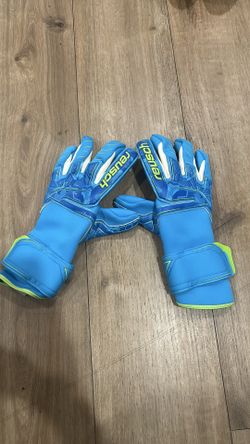 Reusch goalie gloves