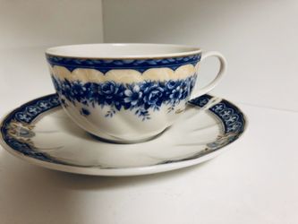Authentic Giovanni Valentino Teacup and saucer