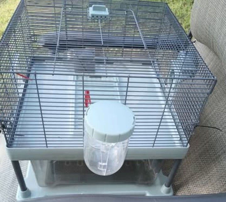 Small Animal Cage - Great for hamsters & gerbils