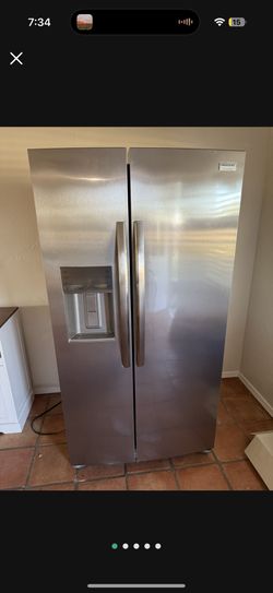 Refrigerator 