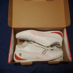PUMA Men's Ferrari Drift Cat 7 Ultra Sneaker, Size 11.5, Very Good