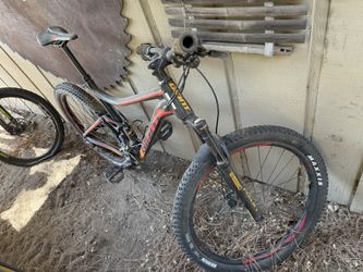 Giant Mountain Bike