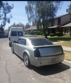 06 Chrysler 300C V8 HEMI