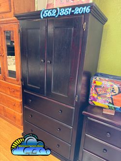 Tall Cherry closet wardrobe dresser ropero armoire Nuevo new