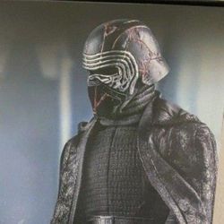 Hot Toys 🔥 Kylo Ren 