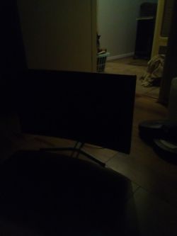 Very Good Quality No Scratches Monitor Gaming Work S Great  