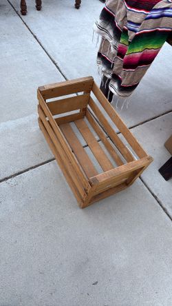 Wooden crate 