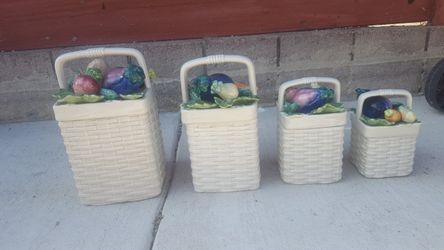 Set of 4 Fitz and Floyd canisters