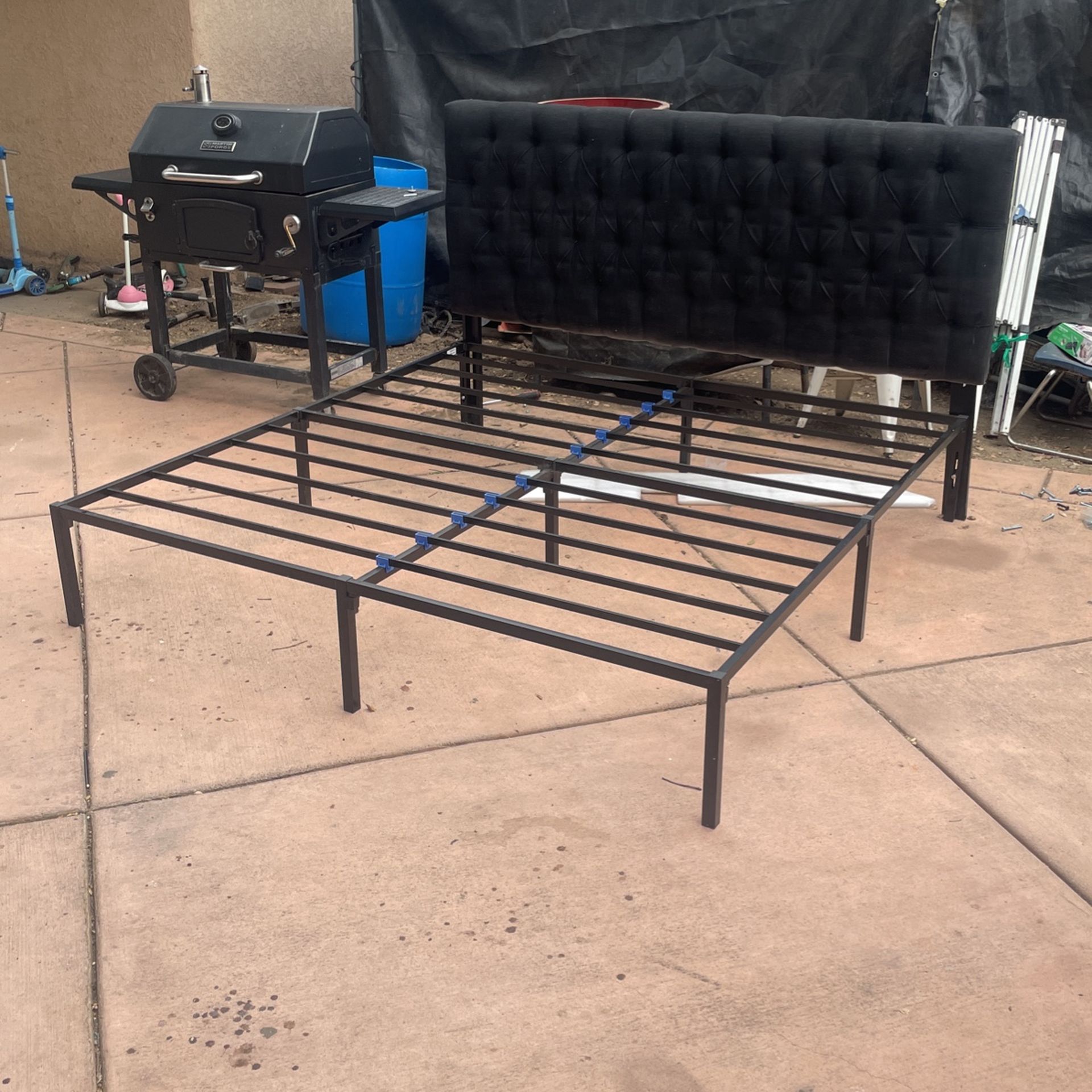 King Bed Platform And Adjustable Headboard