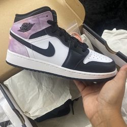 Air Jordan 1 Mid Se