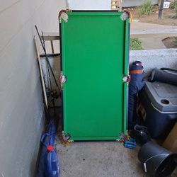 Mini Pool Table