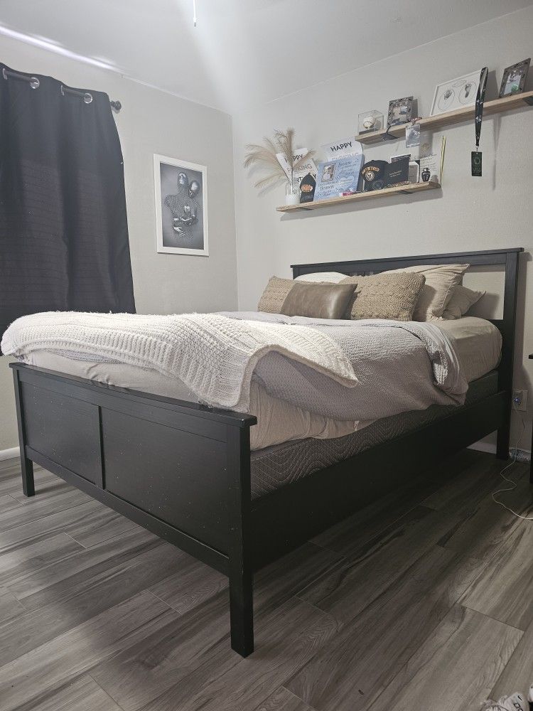 Black Bed Frame 