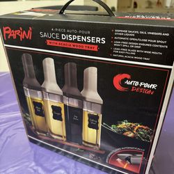 Sauce Dispensers with Wood Tray 