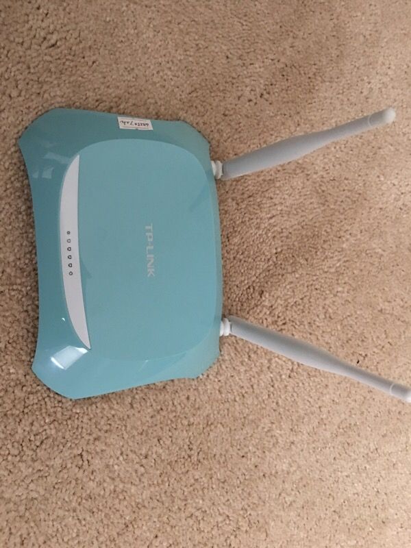 TP-LINK Wifi router with 5 ethernet ports